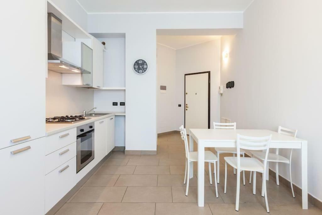 Spacious And New Apt In Citta Studi Milaan Buitenkant foto