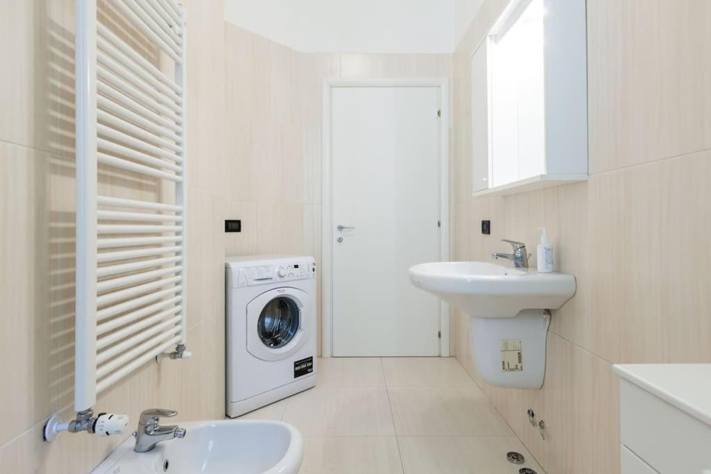 Spacious And New Apt In Citta Studi Milaan Buitenkant foto
